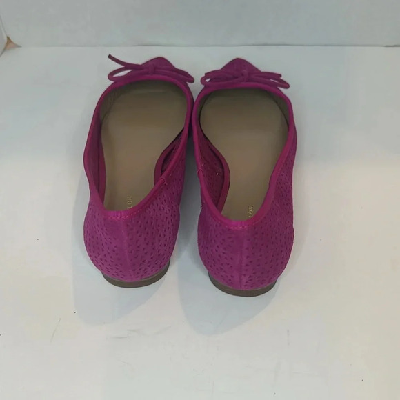 ANN TAYLOR SUEDE LEATHER BALLET FLAT PERFORATED POINTED TOE PADDED FOOTBED 6M - Picture 5 of 8
